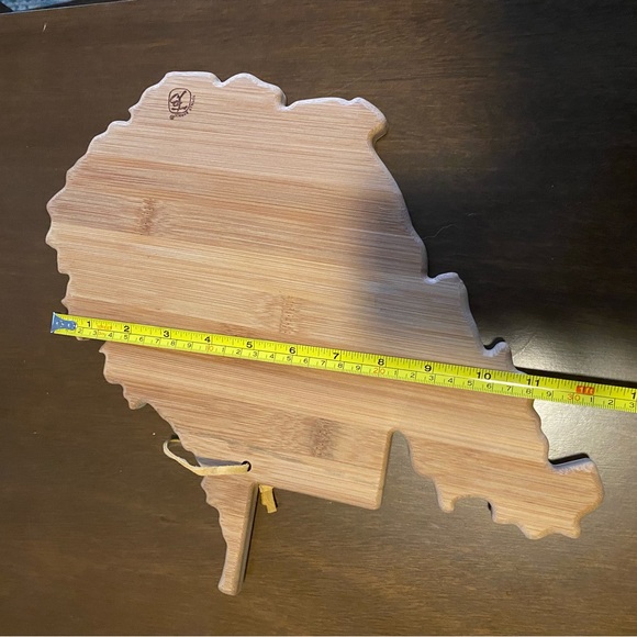 WV Bamboo Cutting board - Picture 2 of 5